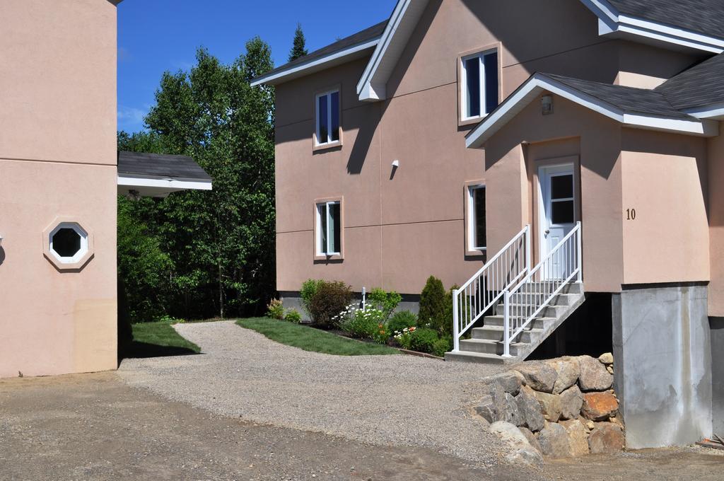 La Taniere De L'Ours Hotel Saint-Donat-de-Montcalm Quarto foto