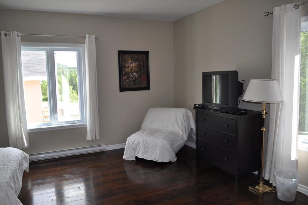 La Taniere De L'Ours Hotel Saint-Donat-de-Montcalm Quarto foto